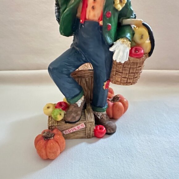 Scarecrow Figurine - Picture 6 of 8